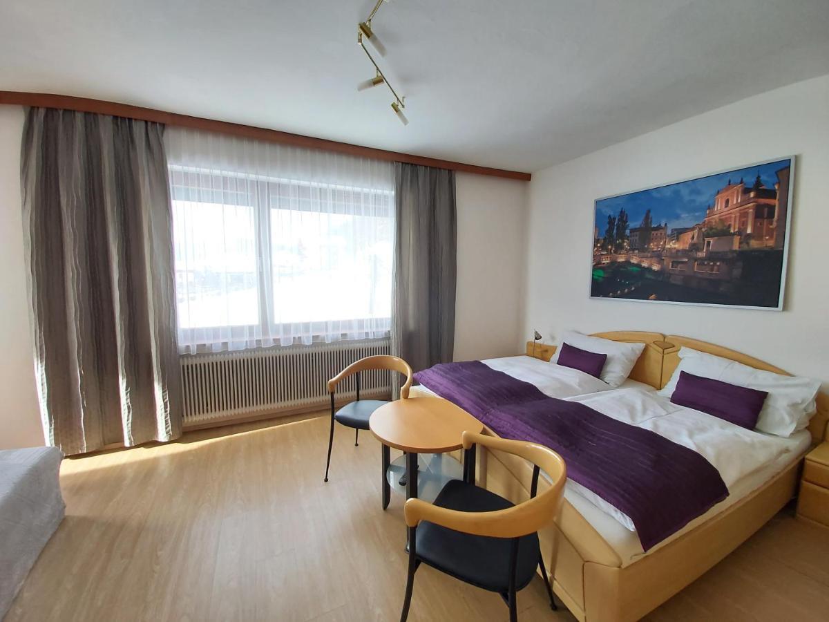 B&B Pension Karlsdorfer Hof Зебоден Екстер'єр фото