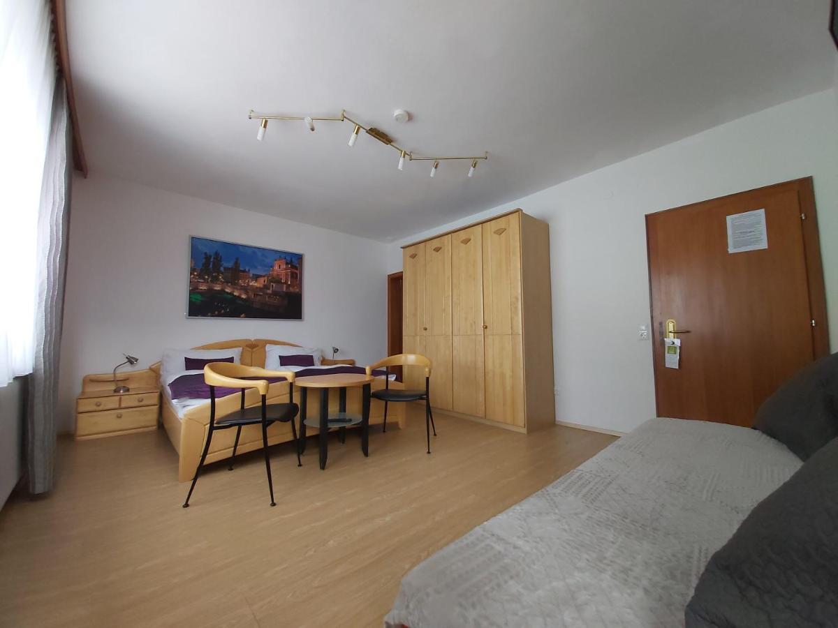 B&B Pension Karlsdorfer Hof Зебоден Екстер'єр фото